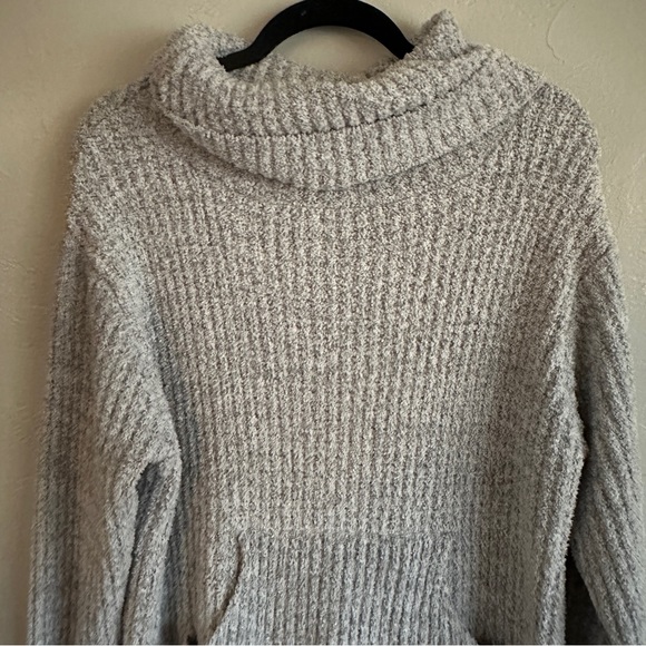 Softies Marshmallow Slouch Turtleneck Lounger - Picture 5 of 9